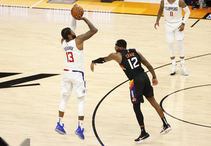 AYX-JackeyLove在快船比赛中回归赛场，关键助攻引发热议！的简单介绍