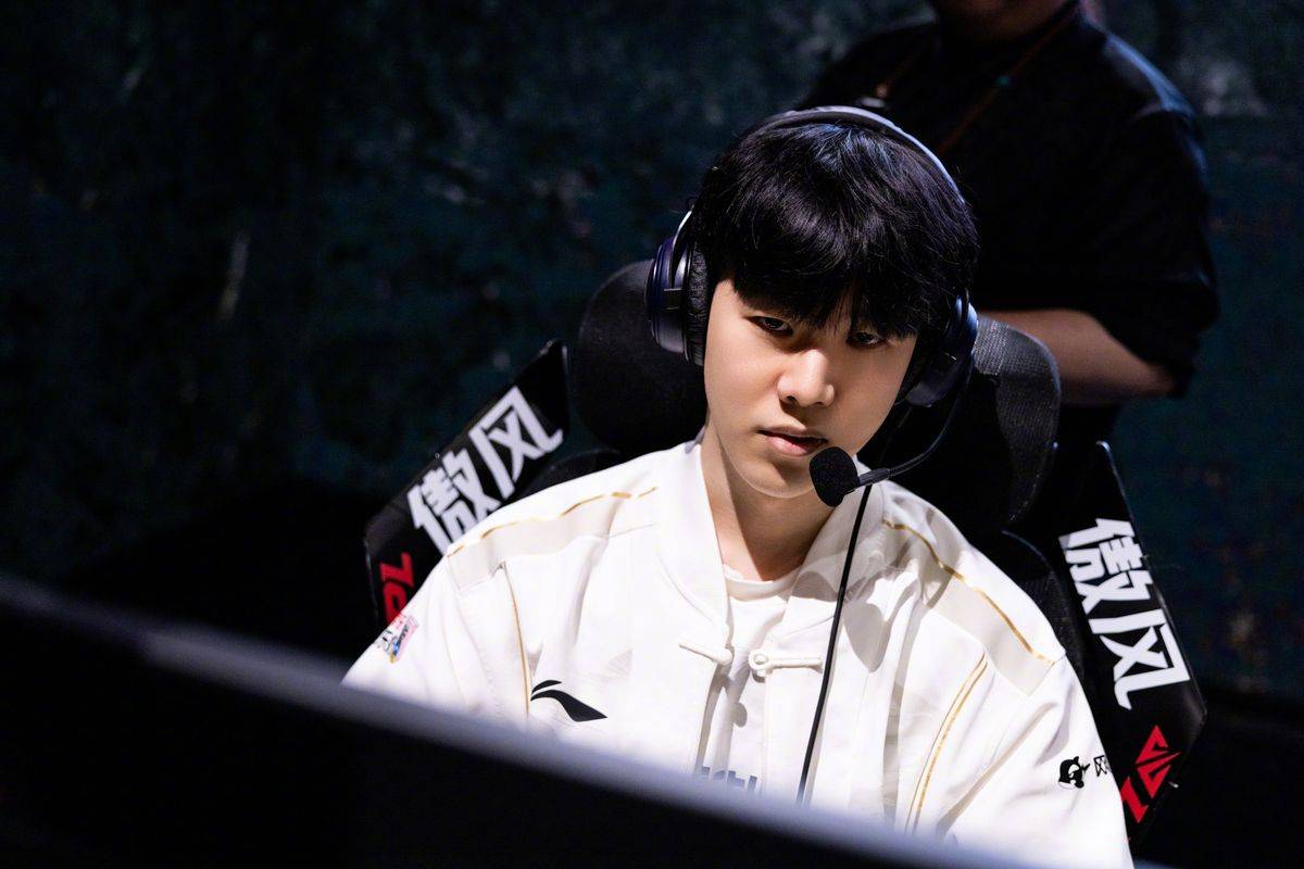 AYX-包含TheShy连续十五场比赛得分超过大胜，篮网挑战极限！的词条